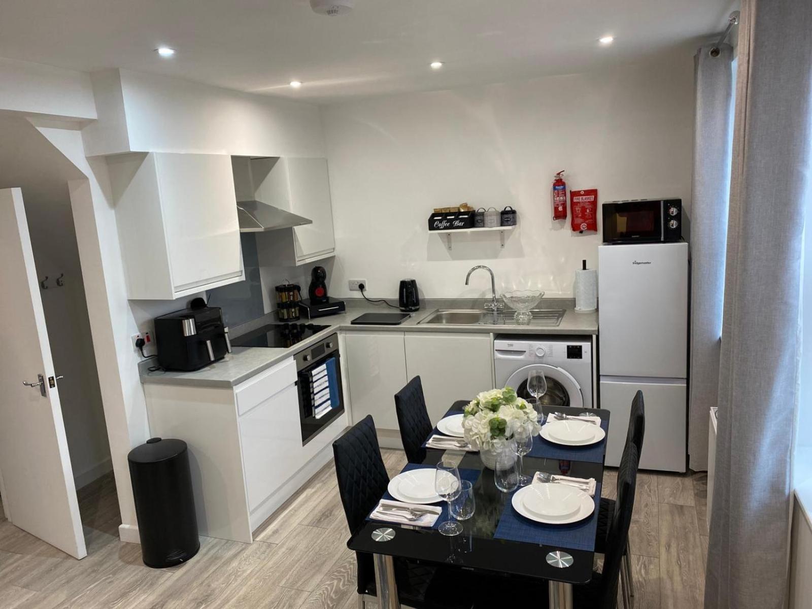 Stylish Apartment In Watford Watford  Eksteriør billede
