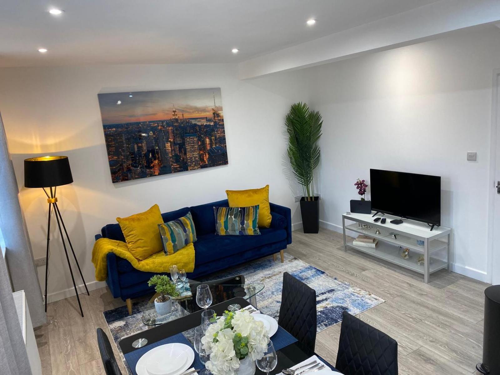Stylish Apartment In Watford Watford  Eksteriør billede